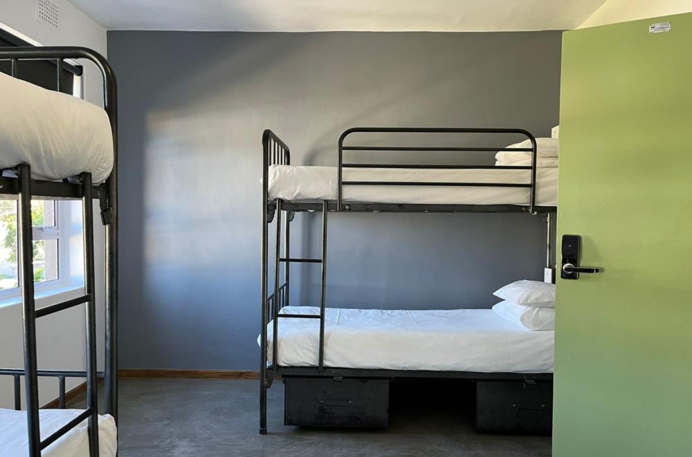 4-Bett-Dormitory mit eigener Dusche