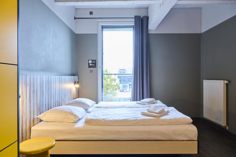 Privatzimmer mit zwei Einzelbetten für eine Person - Gemischt - Standard - privates Bad