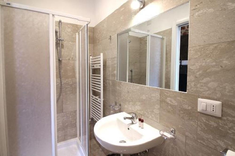 Zimmer für 6 Personen - Gemischt - Deluxe - privates Bad