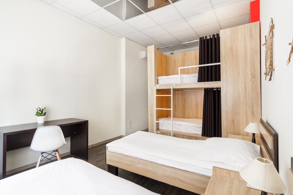 Vierbettzimmer - Gemischt - Standard - privates Bad