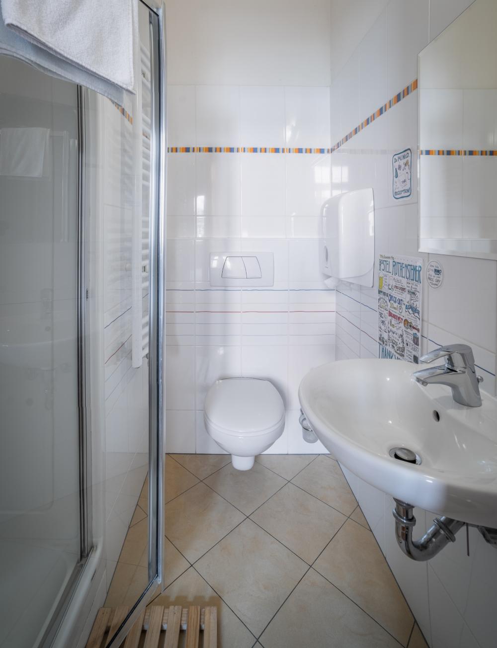 Zweitbettzimmer - Gemischt - Budget - Gemeinschaftsbad auf dem Flur