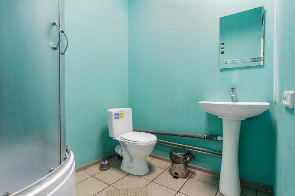 Vierbettzimmer - Gemischt - Standard - privates Bad