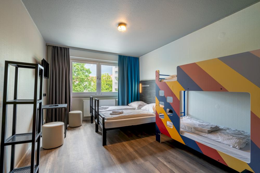 Vierbettzimmer - Gemischt - Standard - privates Bad