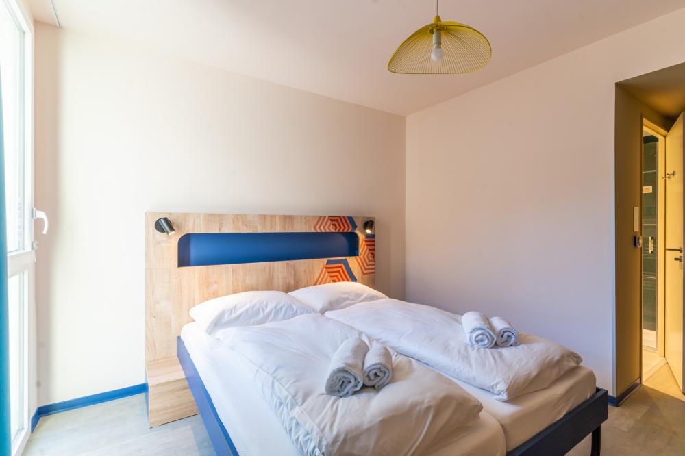 Dreibettzimmer - Gemischt - Standard - privates Bad