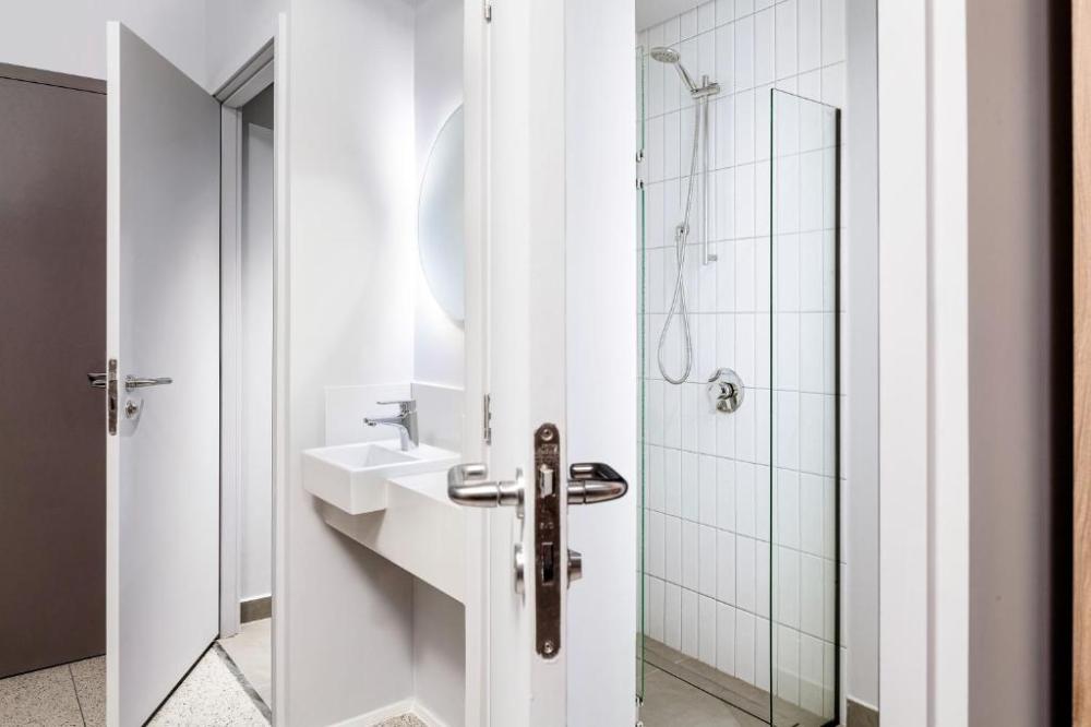 Privatzimmer für 4 Personen mit Badezimmer