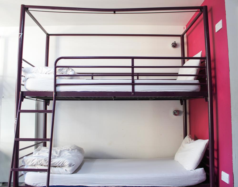 Bett im 6-Bett Mischschlafsaal mit eigenem Bad