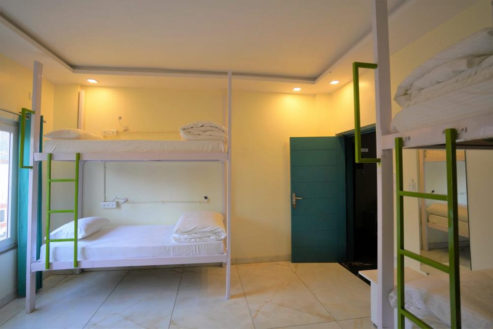 6 Betten im Schlafsaal - Gemischt - Deluxe - privates Bad