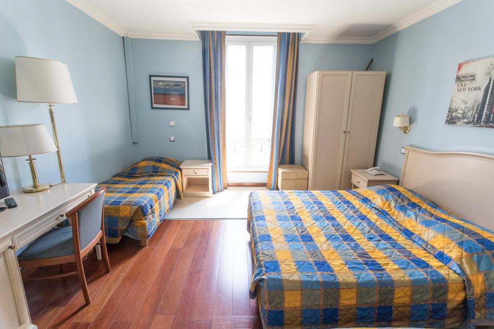 Dreibettzimmer