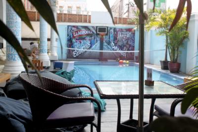 Swimmingpool Image