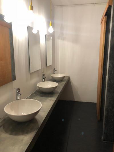 geteilte Badzimmer Image
