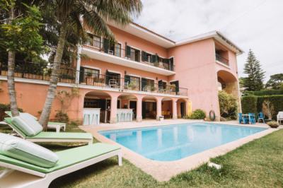 Swimmingpool Image
